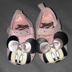 Minnie Mouse newborn shoes
